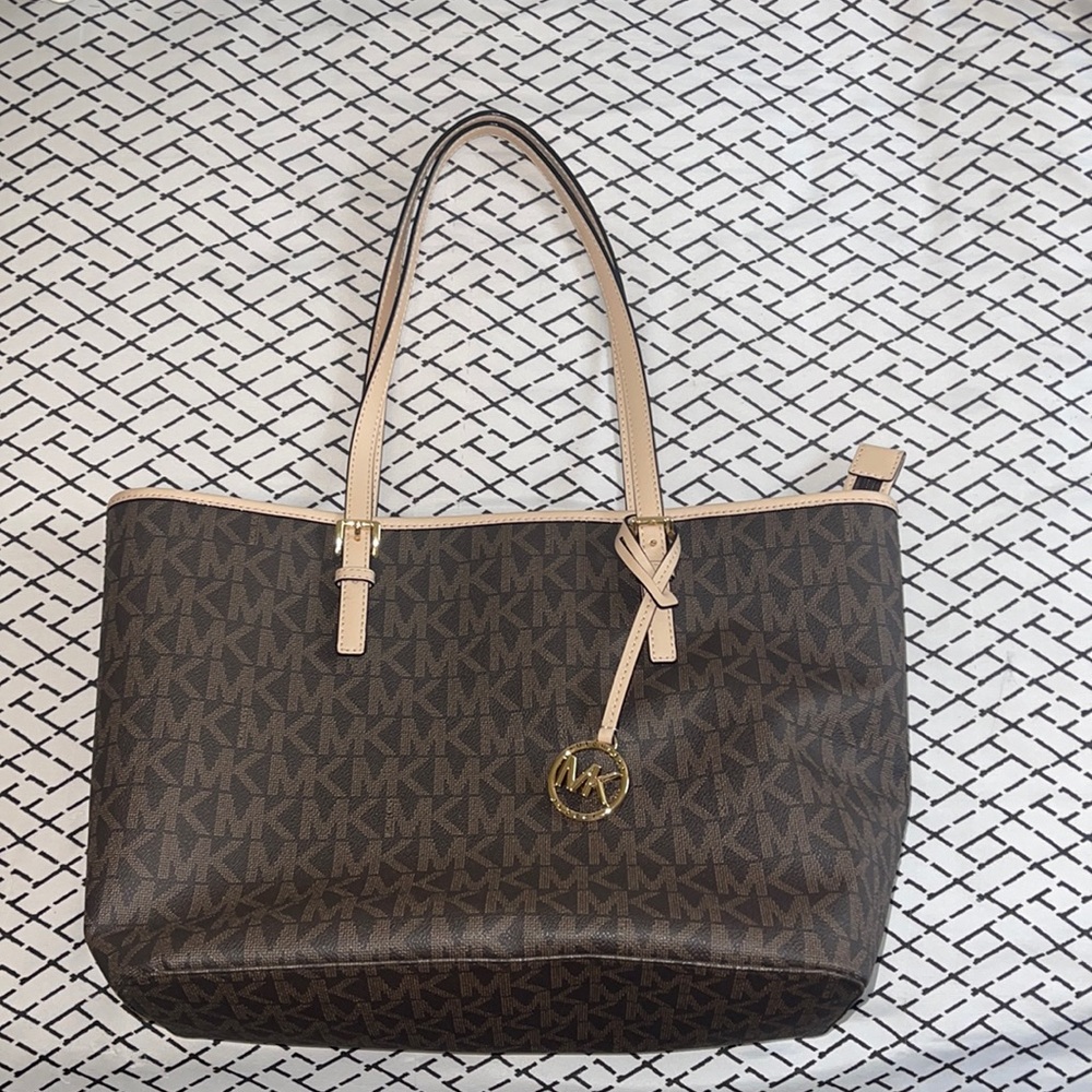 Micheal Kors tote bag